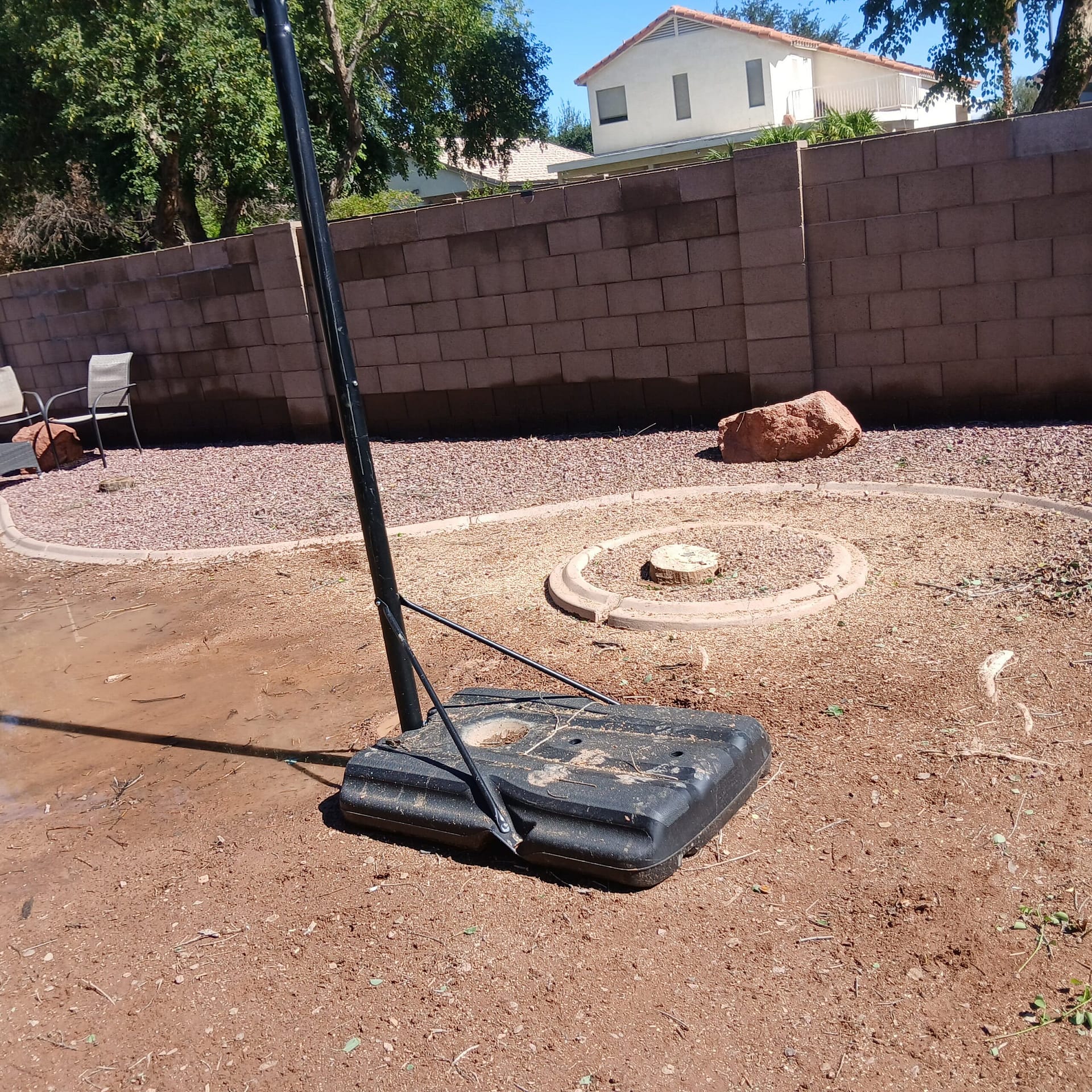 Tree trimming work in progress on a Cave Creek acreage property